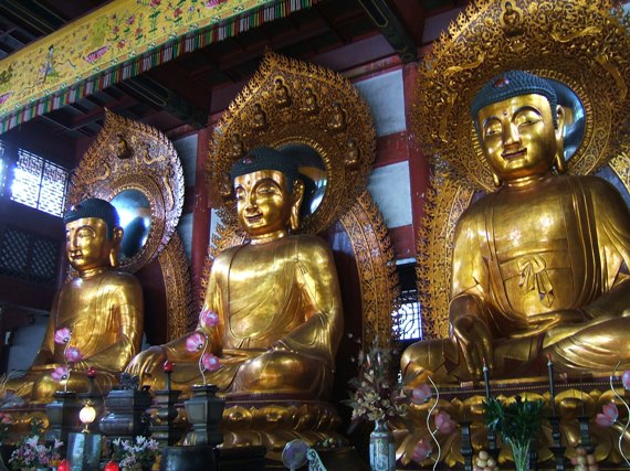 Seated Buddhas at the temple of the 6 banyan trees - Guangzhou