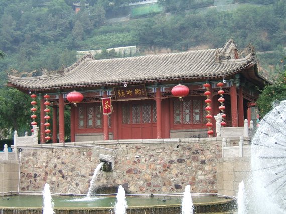 The imperial bath houses of Huaqing
